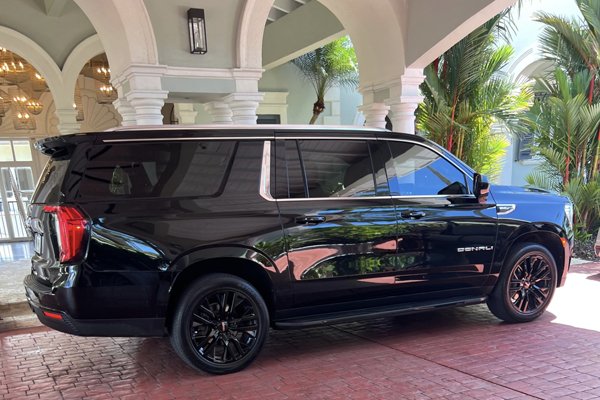 Kelly's Taxi luxury fleet